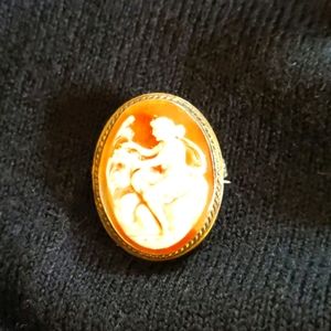 Antique Cameo brooch